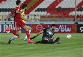 لیگ برتر فوتبال| پیروزی تراکتور مقابل صنعت نفت در نیمه اول