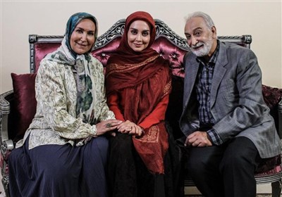  گزارش تسنیم از سریال "دخترم نرگس"| انتقاد خانم‌ بازیگر به انحصاری‌شدن سریال‌سازی/ وقتی "حسین سحرخیز" سریال‌های خارج از تهران را فرصت می‌داند 