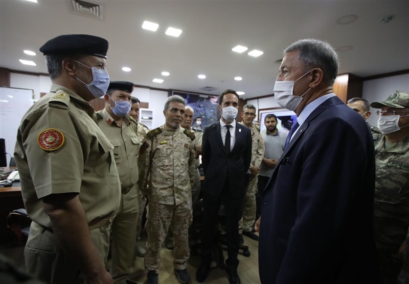 گزارش|پیامدهای احتمالی قدرت‌نمایی وزیر دفاع ترکیه در لیبی