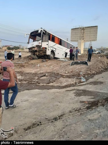 جزئیات جدید از تصادف خونین در کرج / اتوبوس حامل مسافران دیواندره بود / مصدومیت ‌‌23 ‌سرنشین‌ اتوبوس + تصاویر