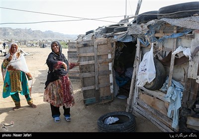 حاشیه نشینان مناطق میرآباد و عثمان آباد در حاشیه سفر پرویز فتاح به استان سیستان و بلوچستان