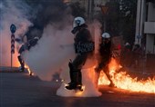 Greece: Violence Erupts at Rally in Athens against New Protest Law