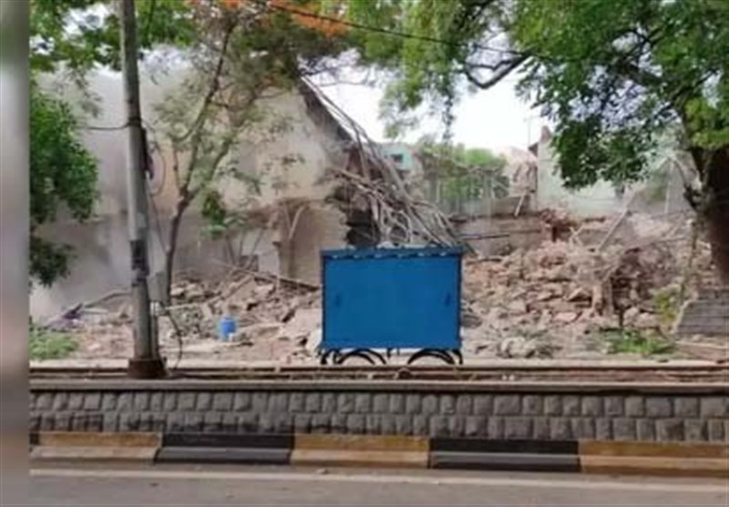 حیدرآباد دکن میں دو مساجد کو شہید اور ایک مندر کو گرا دیا گیا +تصاویر
