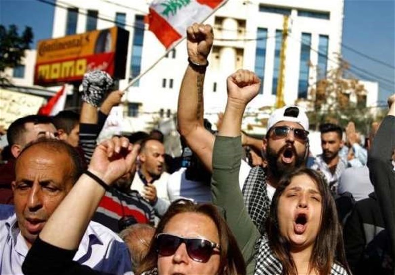 Lebanese Hold Protest Rally outside US Embassy in Beirut (+Video)