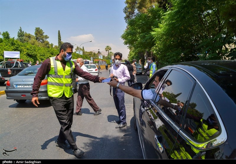 کمپین «من هم ماسک می‌زنم» در شیراز به‌روایت تصاویر