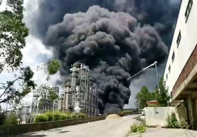Massive Fire Erupts after Explosion at Biofuel Plant in China (+Video)