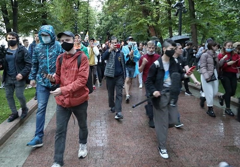 بازداشت 132 نفر در اعتراضات غیرقانونی در مرکز مسکو