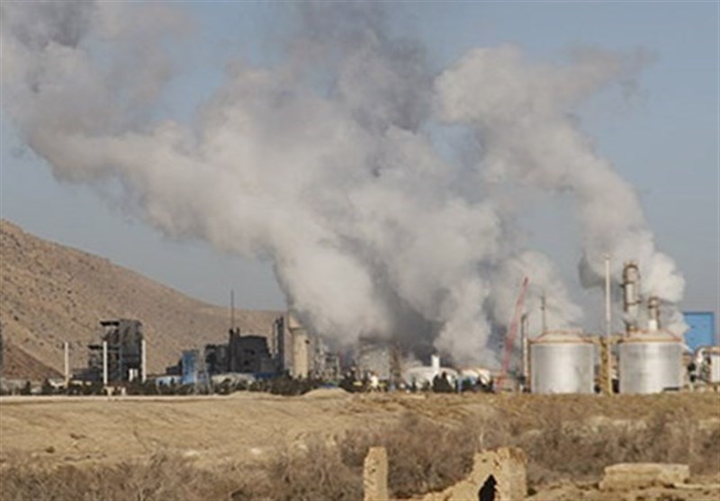 ‌‌گزارش| زرقان استان فارس حال و روز خوشی ندارد/ صنایع آلاینده‌ای که نفس مردم را به شماره انداخت+ فیلم
