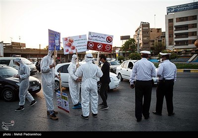 توزیع ماسک رایگان توسط کادر درمان علوم پزشکی اهواز