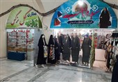 عرضه محصولات حجاب و مانتوهای اسلامی در نمایشگاه «عفاف و حجاب»