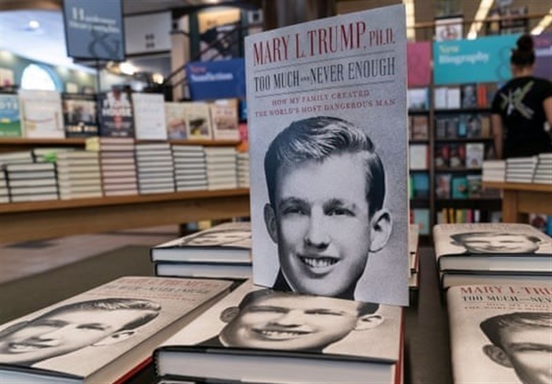 کتاب جنجال‌برانگیز برادرزاده ترامپ همچنان در صدر فروش‌