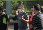 حضور سرمربی تیم ملی فوتبال در تمرین نساجی/ اسکوچیچ: ما باید با مربیان لیگ در تماس باشیم + عکس