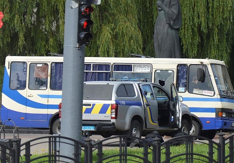 Man Seizes Bus, Takes 20 Passengers Hostage in Western Ukraine