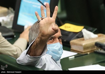 مسعود پزشکیان نماینده مردم تبریز، آذرشهر و اسکو در جلسه علنی مجلس شورای اسلامی