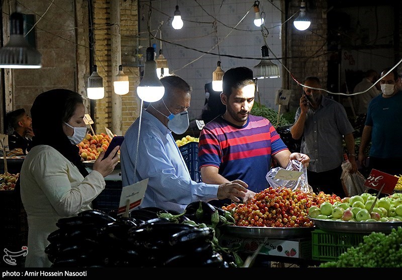 گزارش| کمبود ماسک در زنجان / ‌قطب صنعت نساجی ایران پارچه برای تولید ماسک ندارد