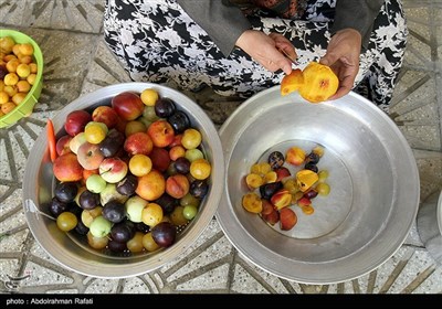 پخت لواشک خانگی در همدان