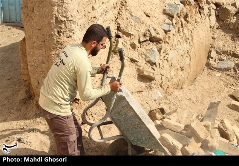 16 گروه جهادی در مناطق زلزله‌زده استان گلستان مشغول خدمت‌رسانی هستند