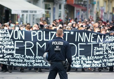 Hundreds Stage Rally Against Police Brutality In German Capital (+Video ...