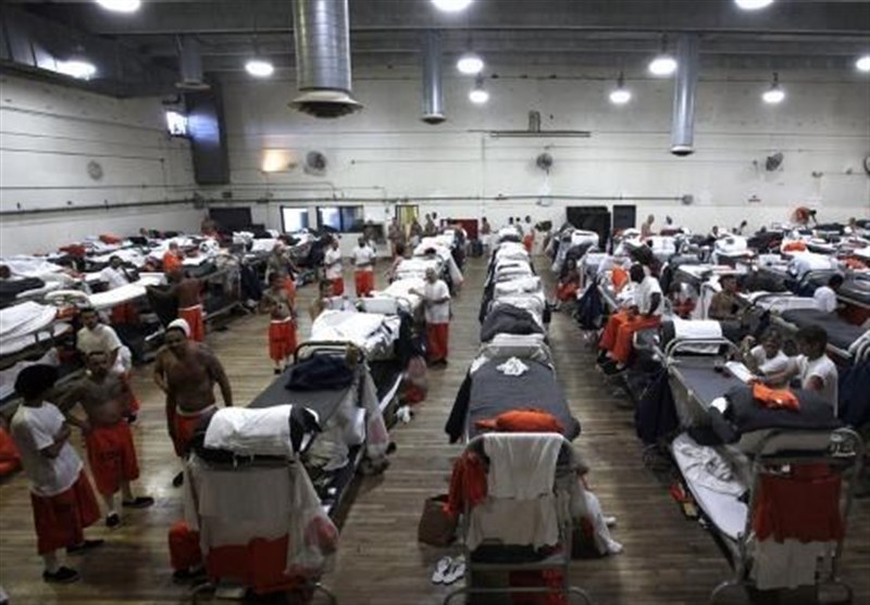 مرگ 100 نفر در زندان‌های آمریکا بر اثر ویروس کرونا