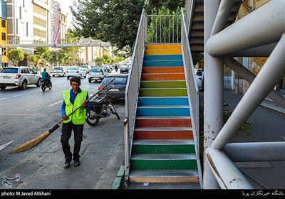 رنگ آمیزی المان‌های شهری در تهران