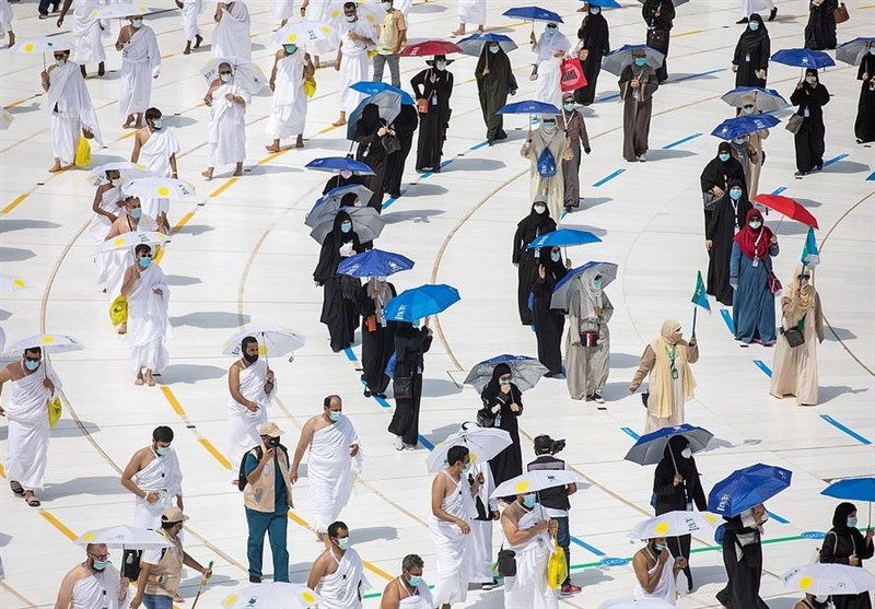 Muslims Observing Hajj Pilgrimage (+Video)