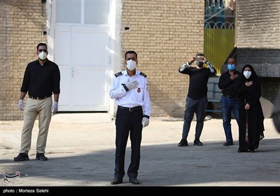 تشییع شهید مدافع سلامت در اصفهان