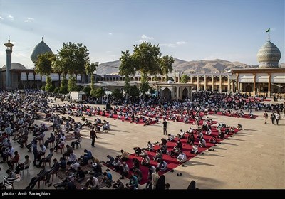 مراسم دعای عرفه در حرم حضرت احمد بن موسی شاهچراغ (ع) - شیراز