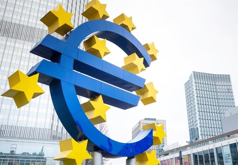 Eurozone Enters Deepest-Ever Recession as Economy Shrinks 12.1 Percent