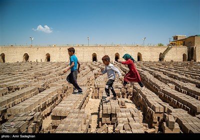 کوره های داغ آجرپزی در گرمای تابستان