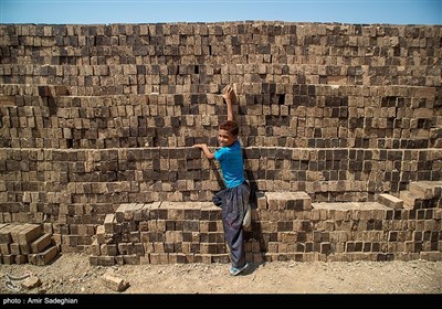 کوره های داغ آجرپزی در گرمای تابستان