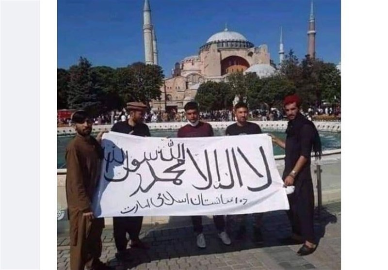 بازداشت گروهی که در استانبول پرچم طالبان را به نمایش درآورده بودند