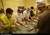 ستاد اجرایی فرمان امام(ره) بوشهر 110 هزار پرس غذای گرم طبخ و توزیع می‌کند