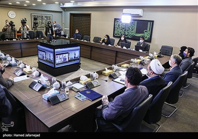 تجلیل خانواده شهیدان «مجید و حمیدرضا انجم‌شعاع» در استان کرمان از طریق ویدئو کنفرانس