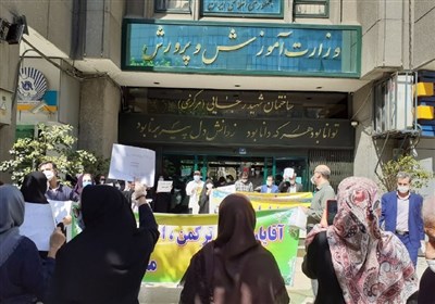 مذاکرات حقوقی برای رتبه‌بندی معلمان بازنشسته اول مهر 98