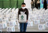 برگزاری رزمایش کمکهای مومنانه سپاه در زنجان/ 1000 سبد معیشتی توزیع شد+ عکس