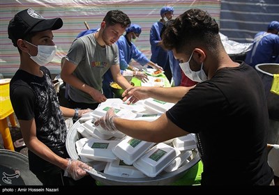 طبخ و توزیع 110 دیگ غذا در روز عید غدیر- قزوین