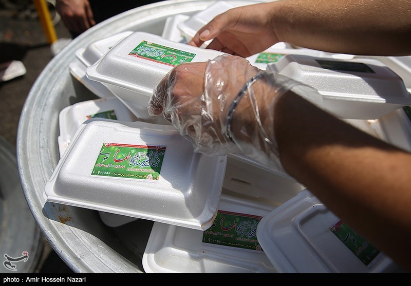 500 هزار پُرس غذای گرم بین مددجویان کمیته امداد گیلان توزیع می‌شود