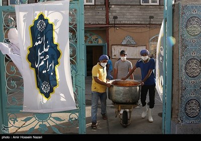 طبخ و توزیع 110 دیگ غذا در روز عید غدیر- قزوین