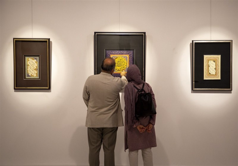 نمایشگاه آثار برگزیدگان هفدهمین جشنواره ملی خوشنویسی رضوی در بیرجند افتتاح شد