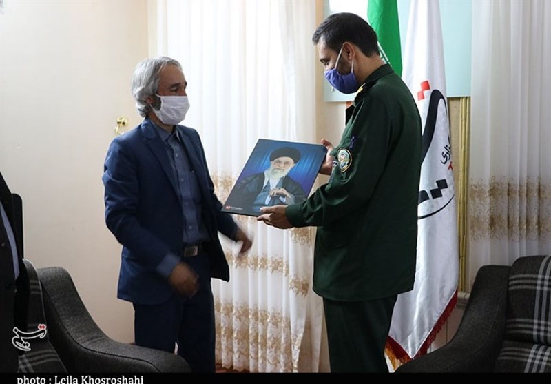 مدیرکل بنیاد حفظ آثار و نشر ارزش‌های دفاع مقدس کرمان از دفتر استانی تسنیم بازدید کرد + تصاویر