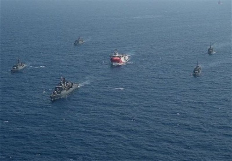 افزایش تنش در مدیترانه؛ اسکورت کشتی کاوشگر ترکیه و تهدید آنکارا علیه «ائتلافهای شرورانه»
