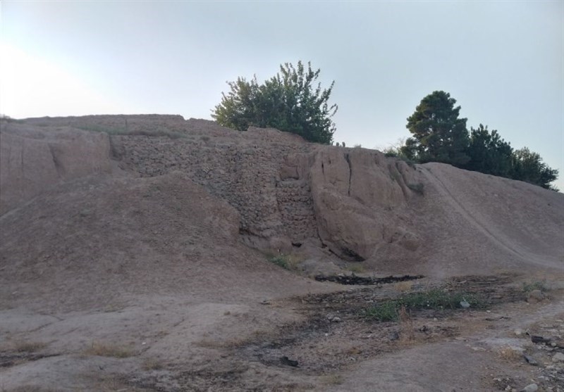 ‌گزارش ویدئویی| آتش کوره‌داران بر ‌کشاورزی روستای قشلاق فردیس‌ / محصولات ‌از عطش بی‌آبی خشک شدند