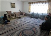 فرمانده سپاه کردستان با خانواده شهدای حادثه تروریستی رمضان دیواندره دیدار کرد+ تصاویر