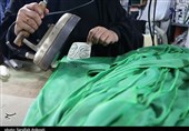 دوخت لباس شیرخوارگان حسینی منقش به تمثال حاج قاسم در کرمان به روایت تصویر