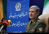 امیر حاتمی: ایران تنها کشوری است که امنیت خود را اجاره نکرده است