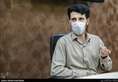مرتضی قاضی مدیر گروه مطالعات مرکز اسناد و تحقیقات دفاع مقدس در مراسم رونمایی از کتاب جنگ شهرها-تهران