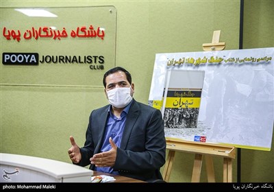 یحیی نیازی نویسنده و پژوهشگر در مراسم رونمایی از کتاب جنگ شهرها-تهران