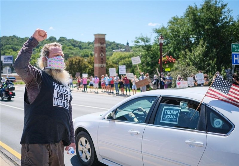 Mankato Protests Trump&apos;s Presidential Campaign Visit (+Video)