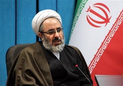 ملت ایران در دفاع از انقلاب و سرزمین خود همدل و مقاوم هستند
