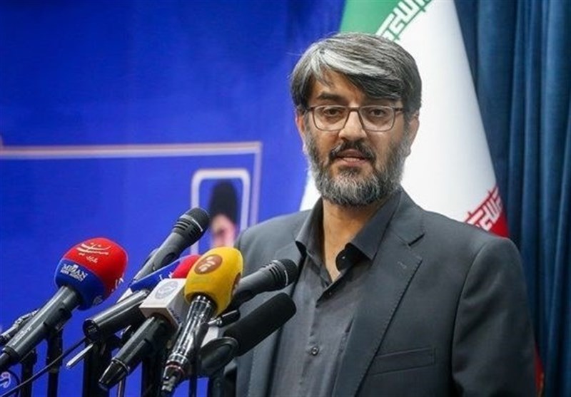 رئیس سازمان زندان‌ها در تبریز: زمینه فعالیت گروه‌های جهادی برای کمک به زندانیان فراهم شد/ به حقوق زندانیان بی‌توجه نیستیم